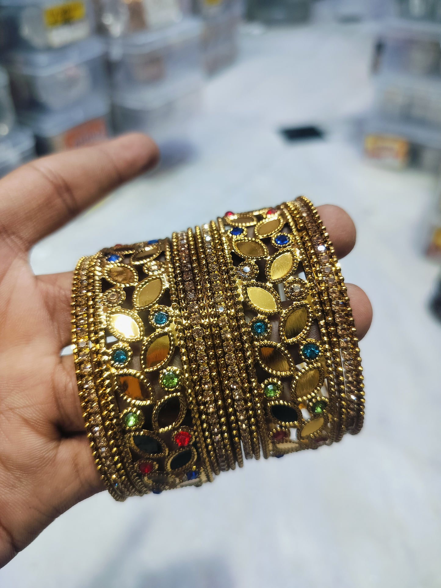 ANTIQUELOOK GOLD PLATED BANGLES SET