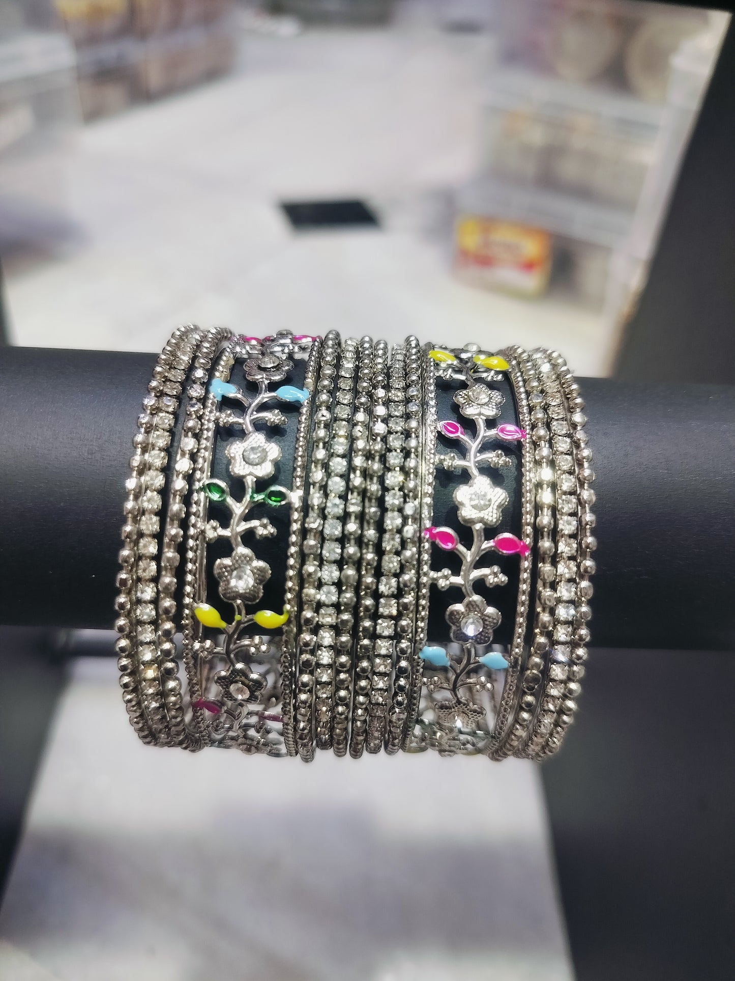 ANTIQUE LOOK OXIDISED METAL BANGLES