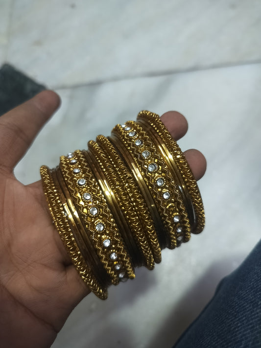 ANTIQUE MATAL BANGLES