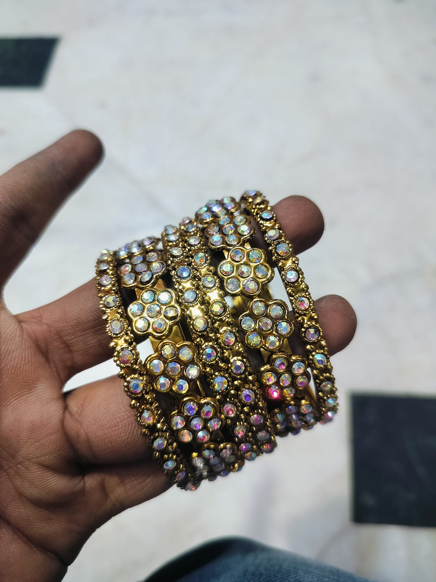 ANTIQUE MATAL BANGLES SET