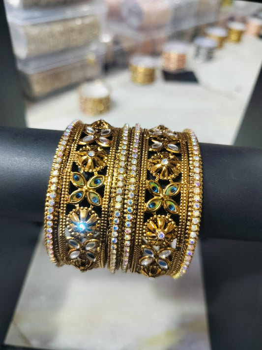 ANTIQUE MATAL BANGLES SET