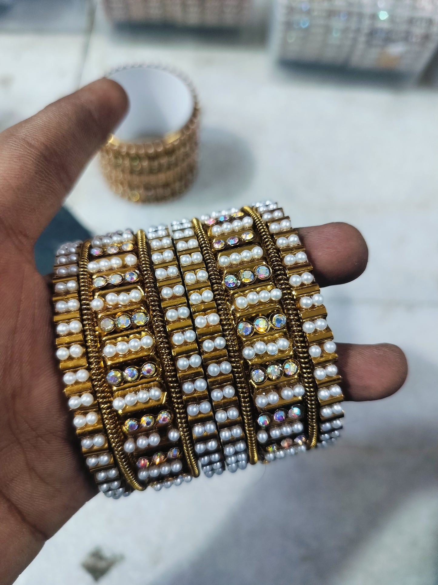 ANTIQUE LOOK SET BANGLES