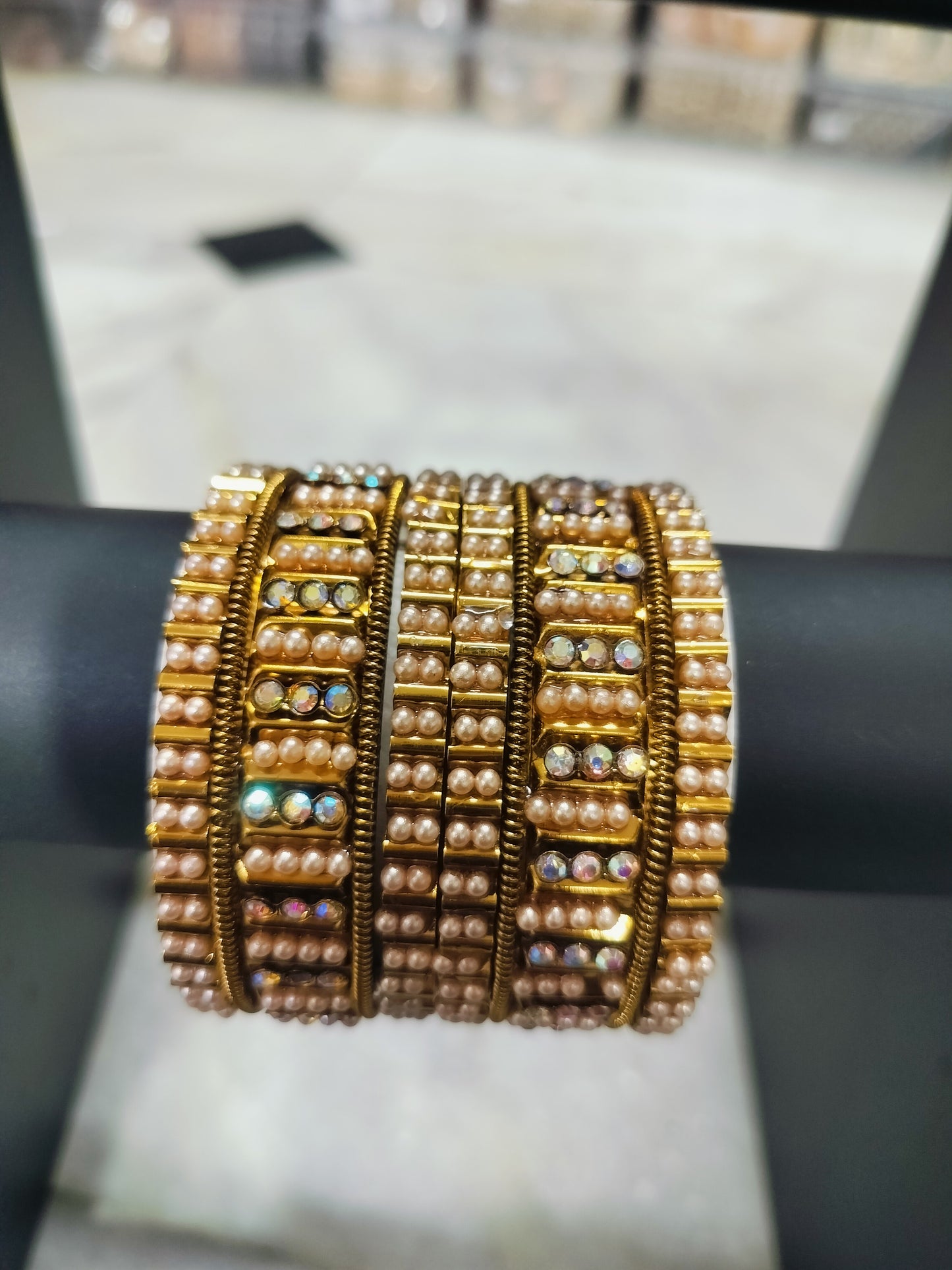 ANTIQUE LOOK SET BANGLES