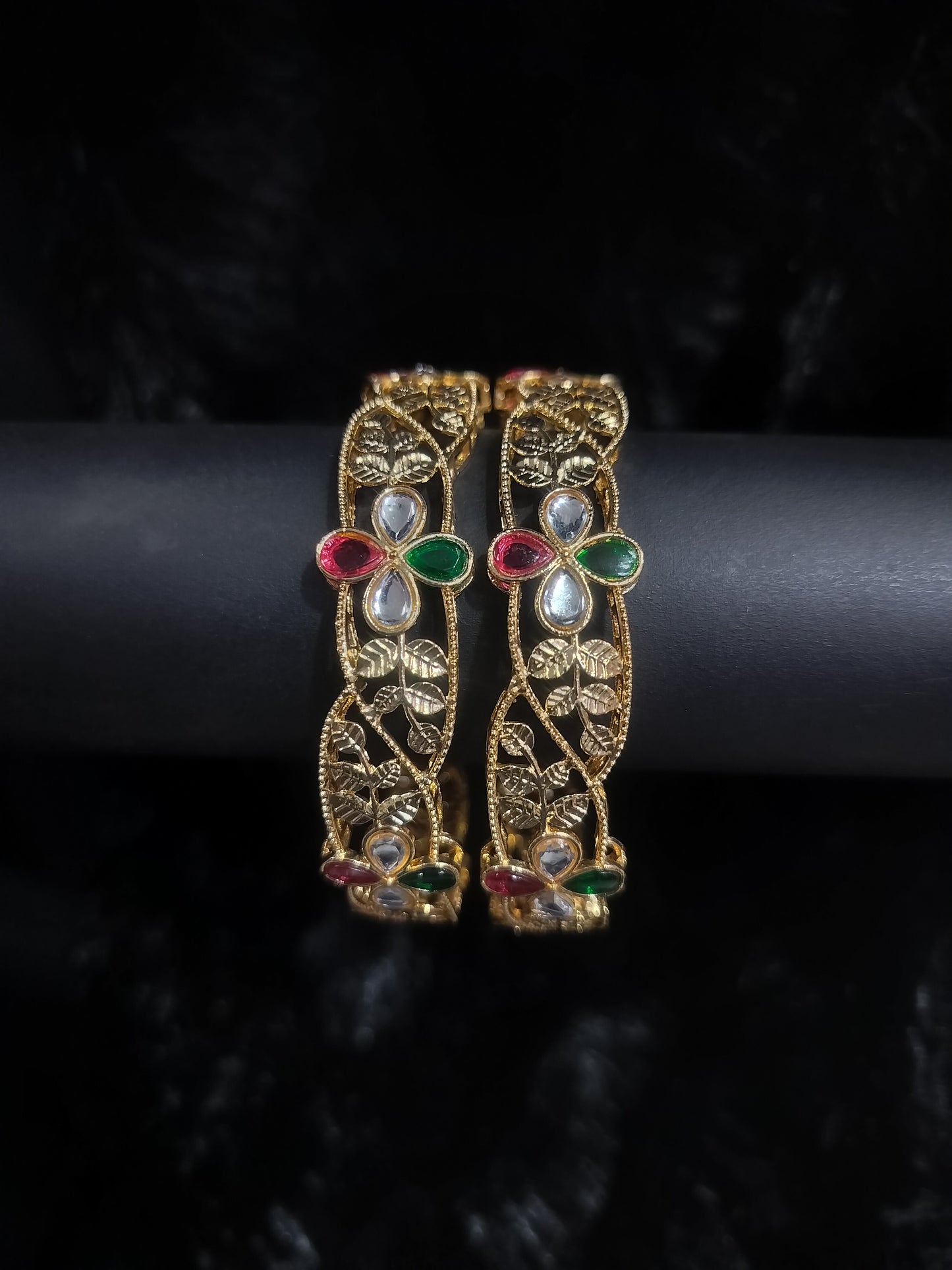 ANTIQUE LOOK KADA BANGLES 01