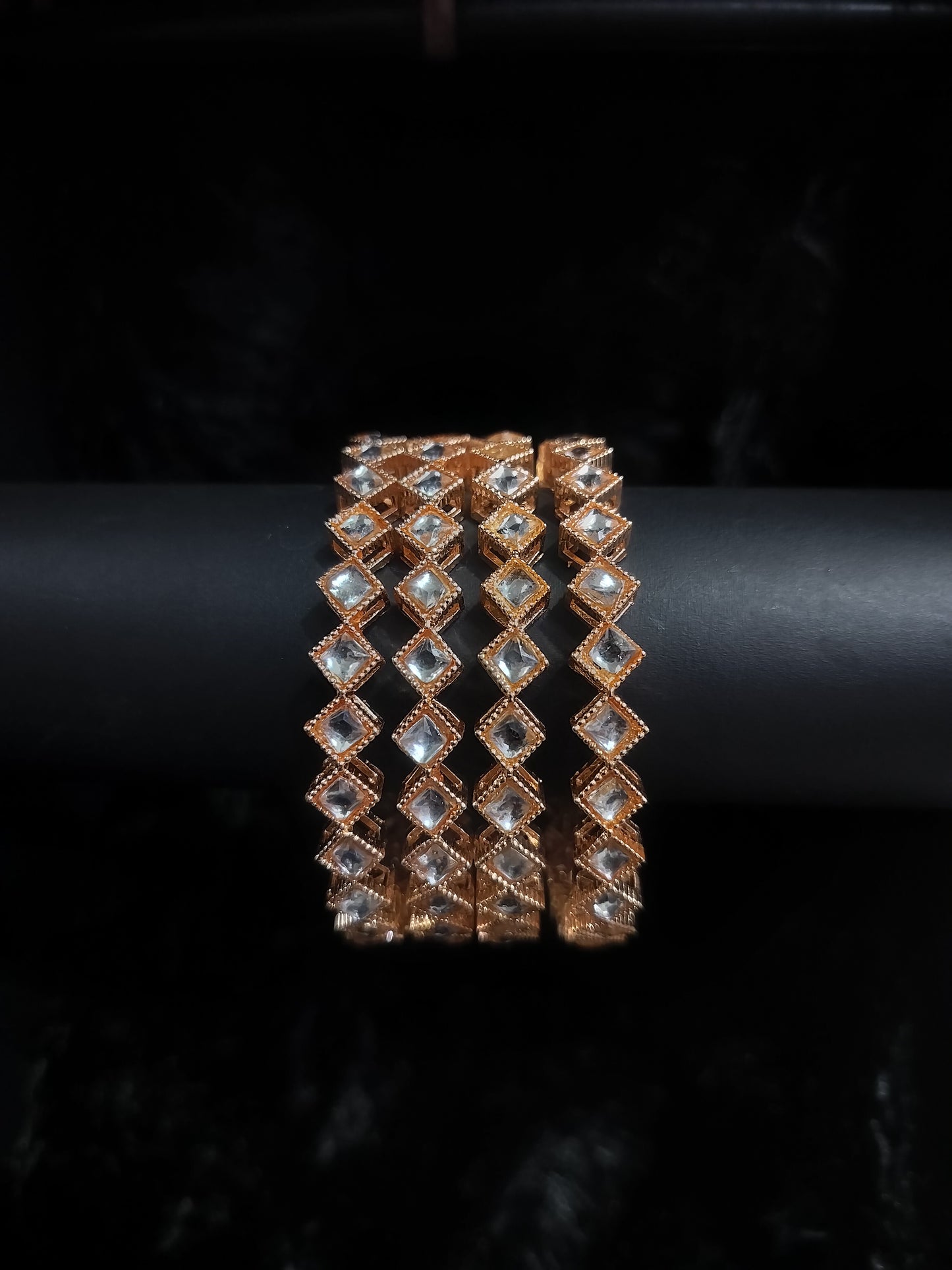 ROSE GOLD LOOK BANGLES 02