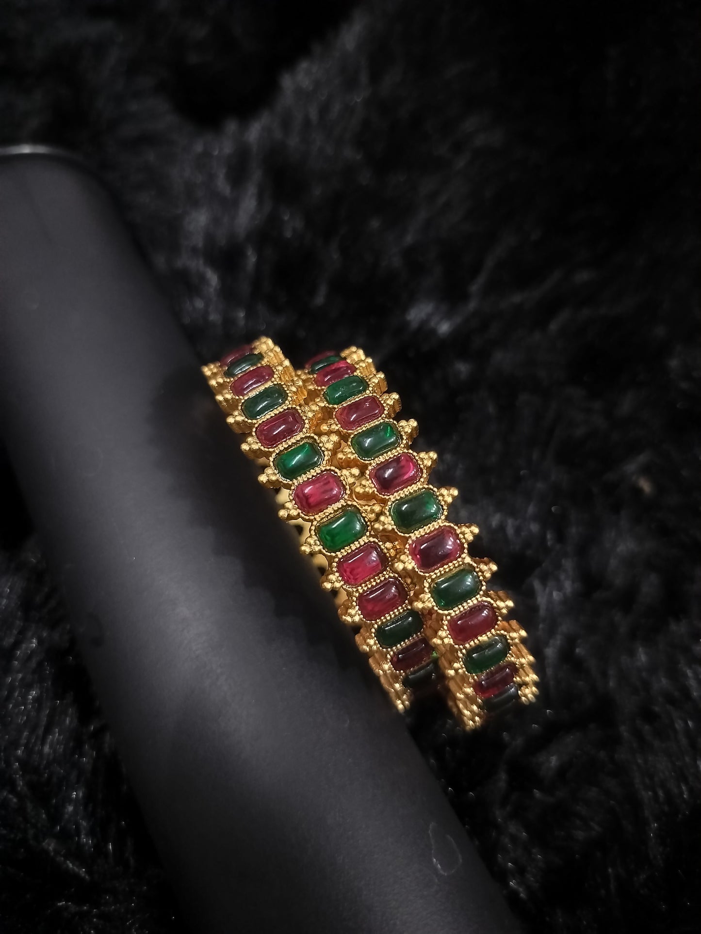 ANTIQUE LOOK KUNDAN  STONE KADA BANGLES